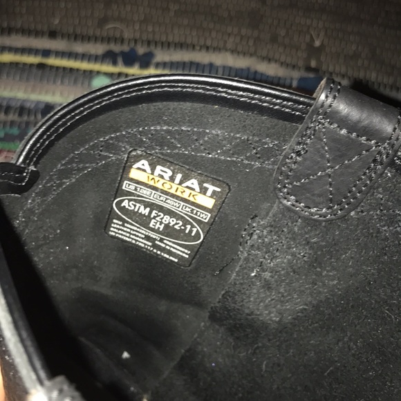 Ariat black work boots - Picture 3 of 5